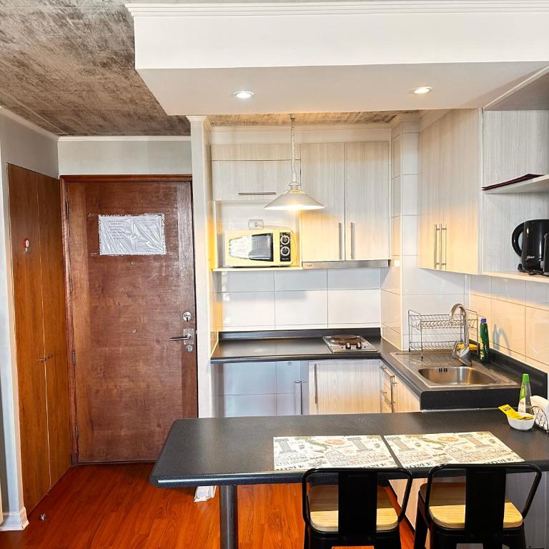 Apartamento Vista Buena - One-Bedroom Apartment with Balcony and City View - 6