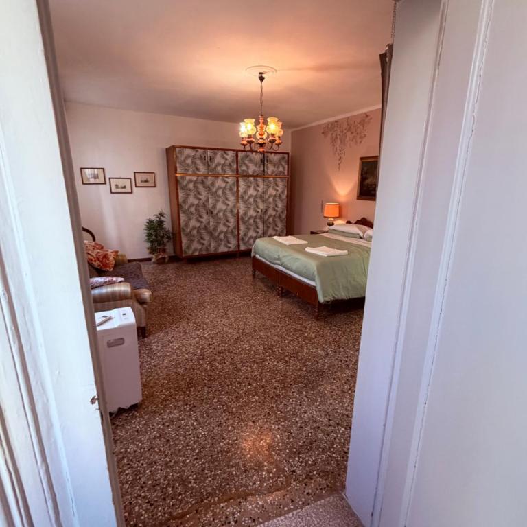 Ritz Venice Guest House Lionsclass - Camera Familiare con Doccia - 34