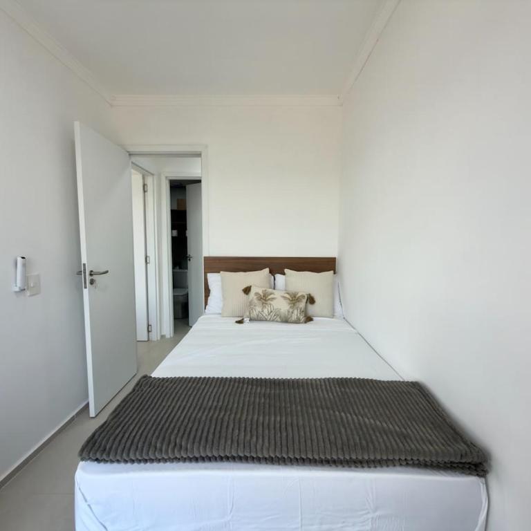 Dpto nuevo con piscina a 5 min del aeropuerto - Two-Bedroom Apartment - 22