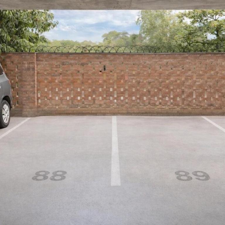 Dpto nuevo con piscina a 5 min del aeropuerto - Two-Bedroom Apartment - 36