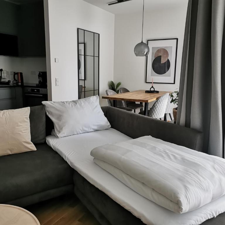 Design Apartment with Balcony - Munich Pasing - One-Bedroom Apartment with Balcony - 5