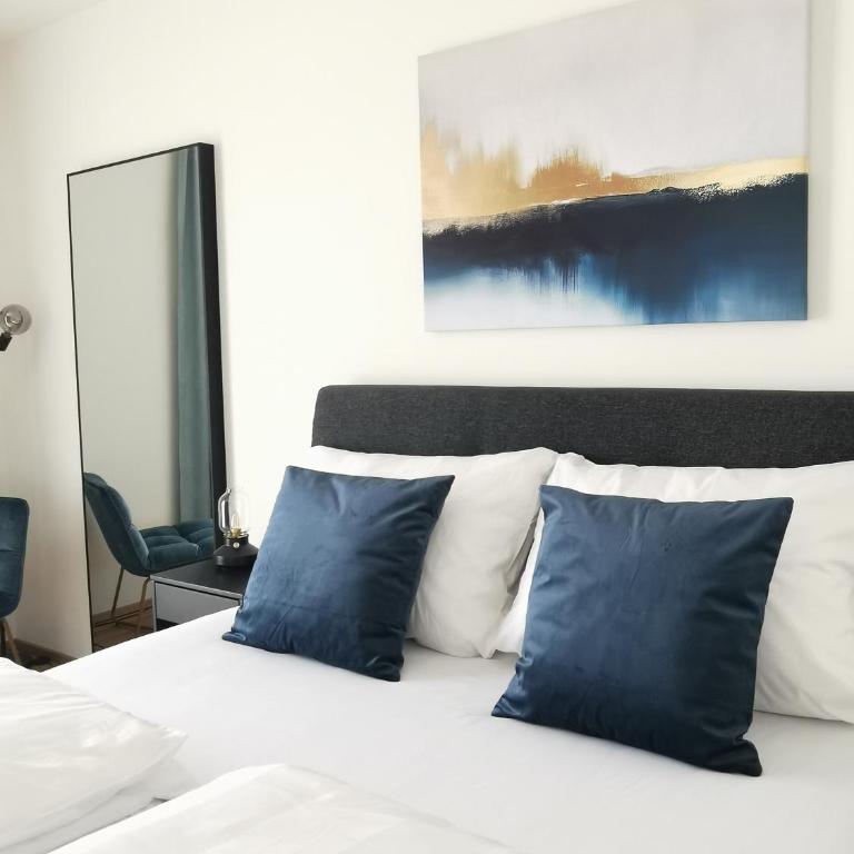 Design Apartment with Balcony - Munich Pasing - One-Bedroom Apartment with Balcony - 15