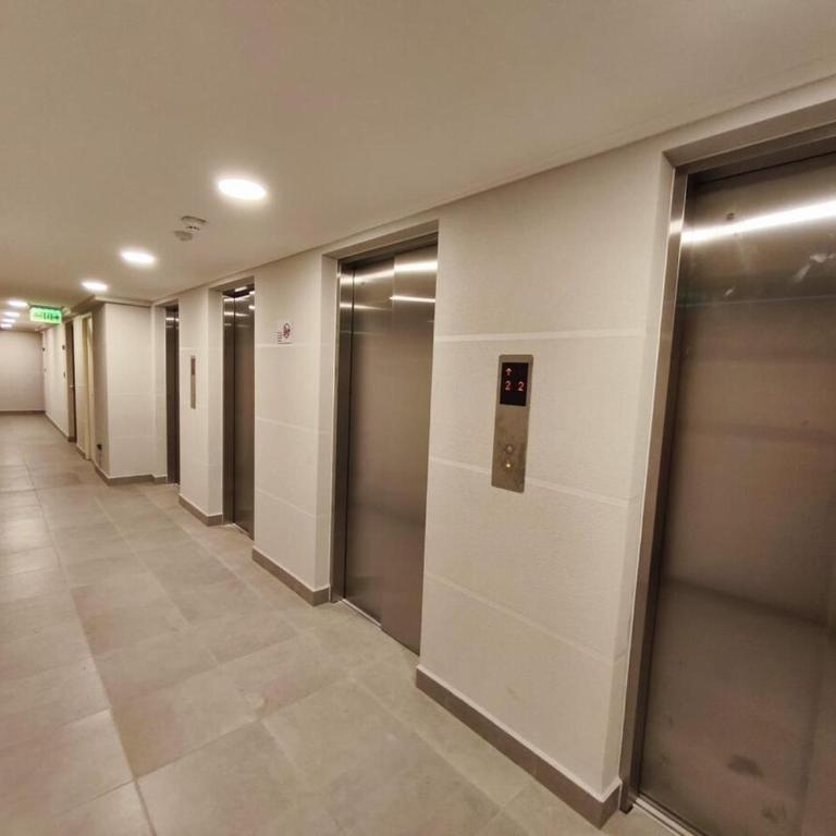 luxurious area - One-Bedroom Apartment - 4