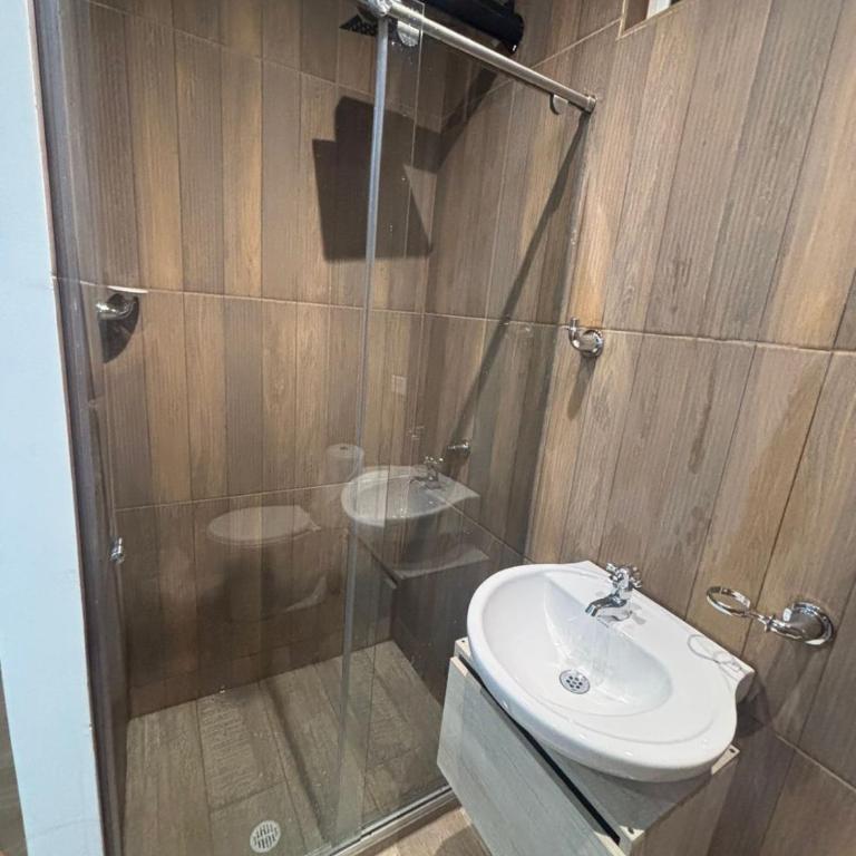 Time house en contenedor - Two-Bedroom Apartment - 1