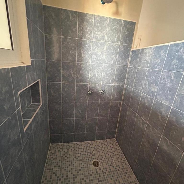 CASA GUAJE 5min to Beach Bacocho and Coral 3Floor House 6 Bedrooms all with AC 8 beds up to 16 Guests Wifi starlink - Apartamento - 26