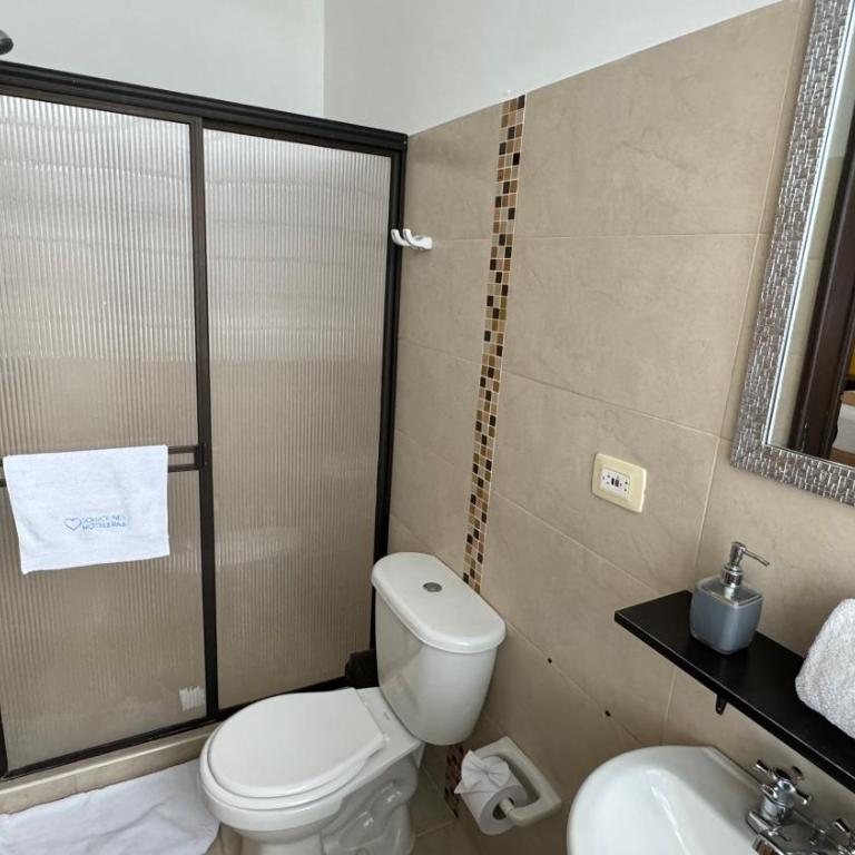 HOTEL CATALUÑA - SOLUCIONES HOTELERAs - Standard Family Room - 4