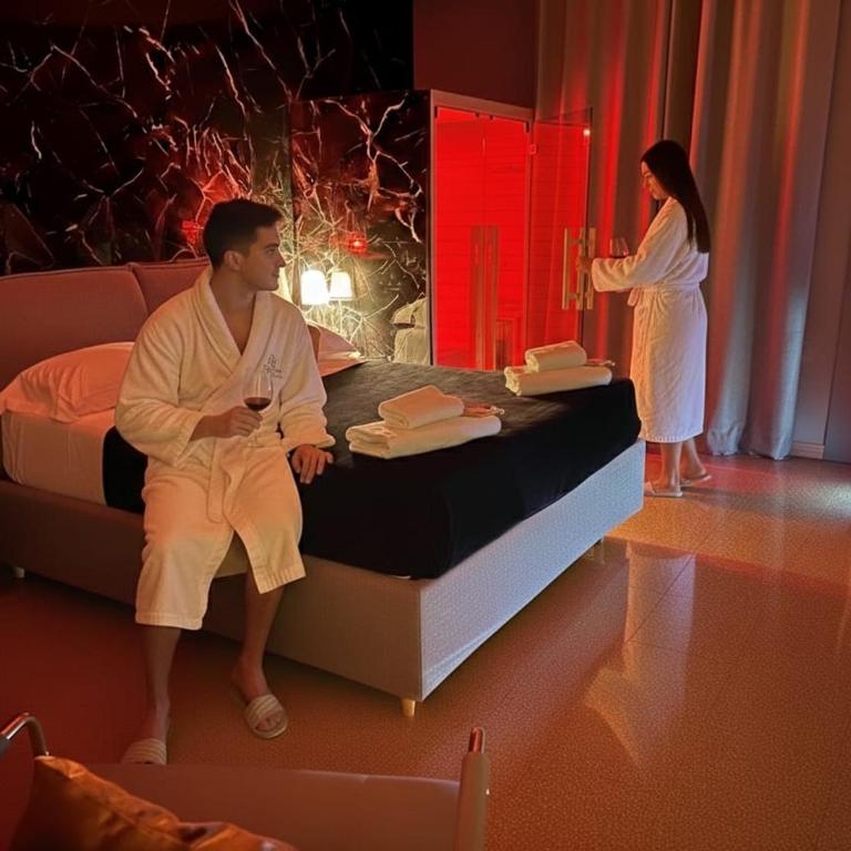 Magnificat - King Room with Spa Bath - 9