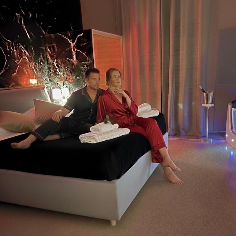 Magnificat - King Room with Spa Bath - 13