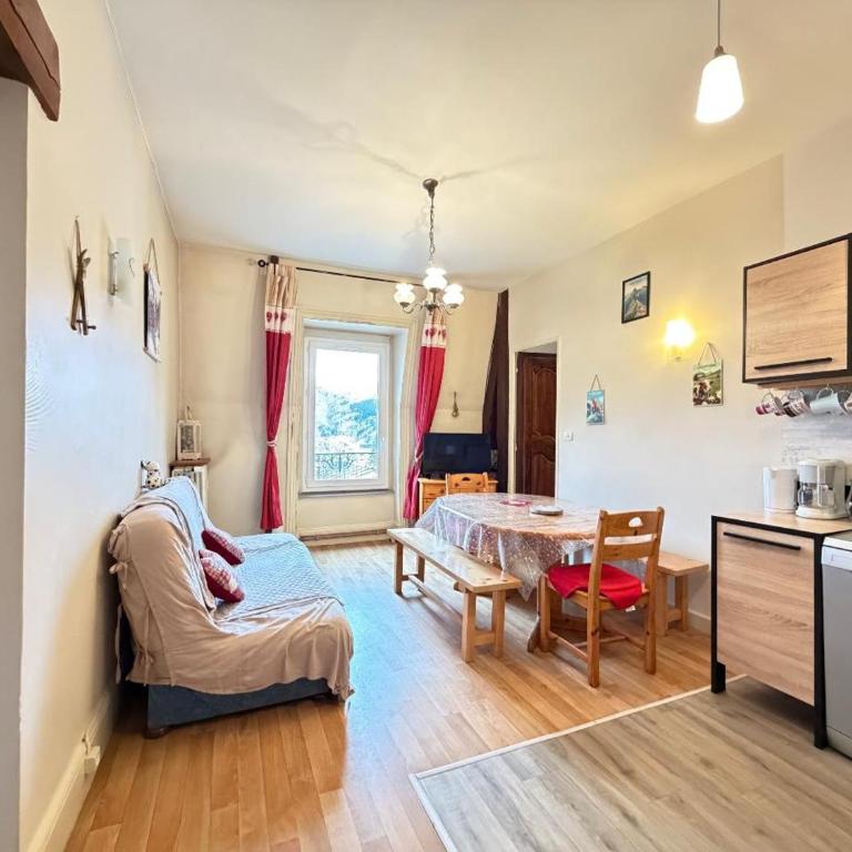 Mont-Dore - T3 Centre, WIFI, 100m Commodités - FR-1-415-214 - Apartment - 1