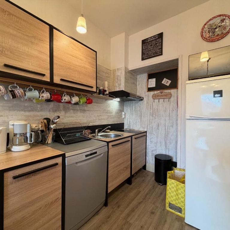 Mont-Dore - T3 Centre, WIFI, 100m Commodités - FR-1-415-214 - Apartment - 6