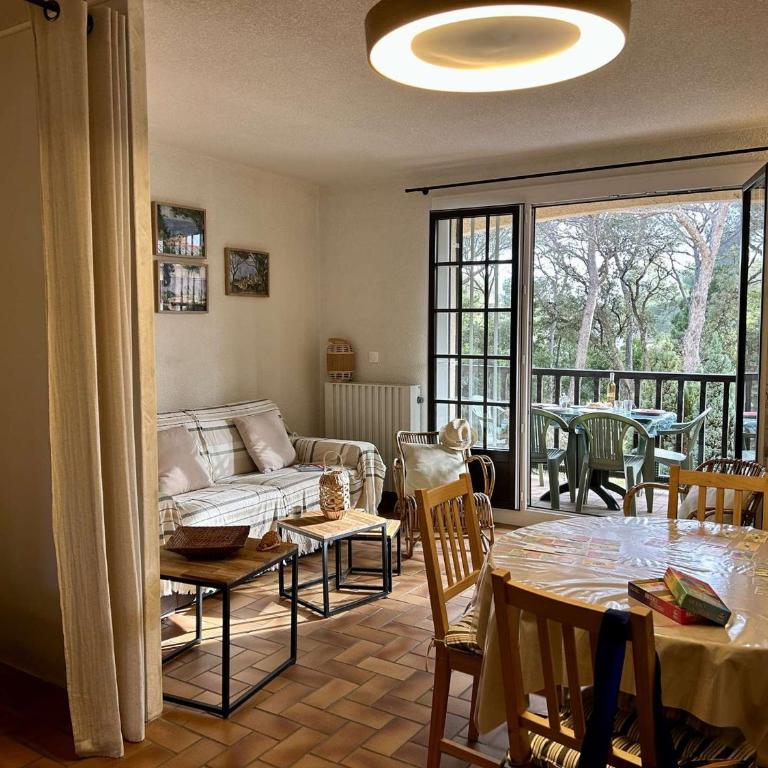 Studio avec piscine et parking - 4 pers. - FR-1-226A-214 - Appartement - 3