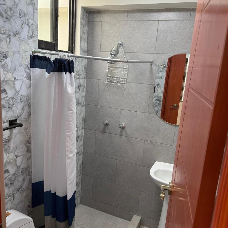 Departamentos Ica de estreno - Three-Bedroom Apartment - 6