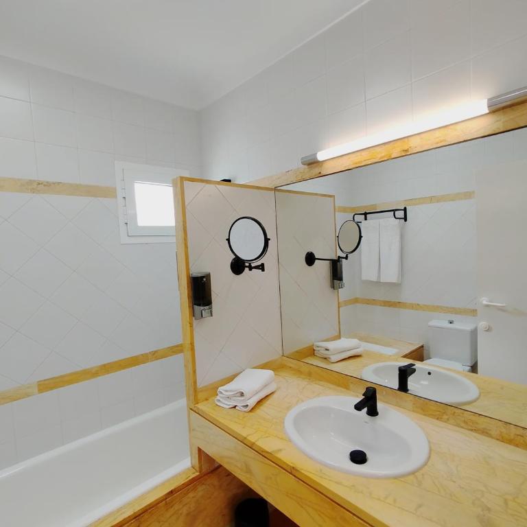 Smart Hotel Cabo Sur - Habitación Doble con terraza - 2