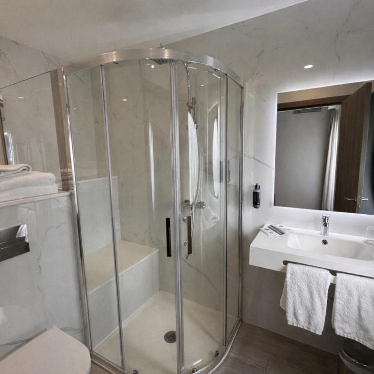 Playa de Foz Hotel & Spa by gaiarooms - Suite con vistas al mar - 2