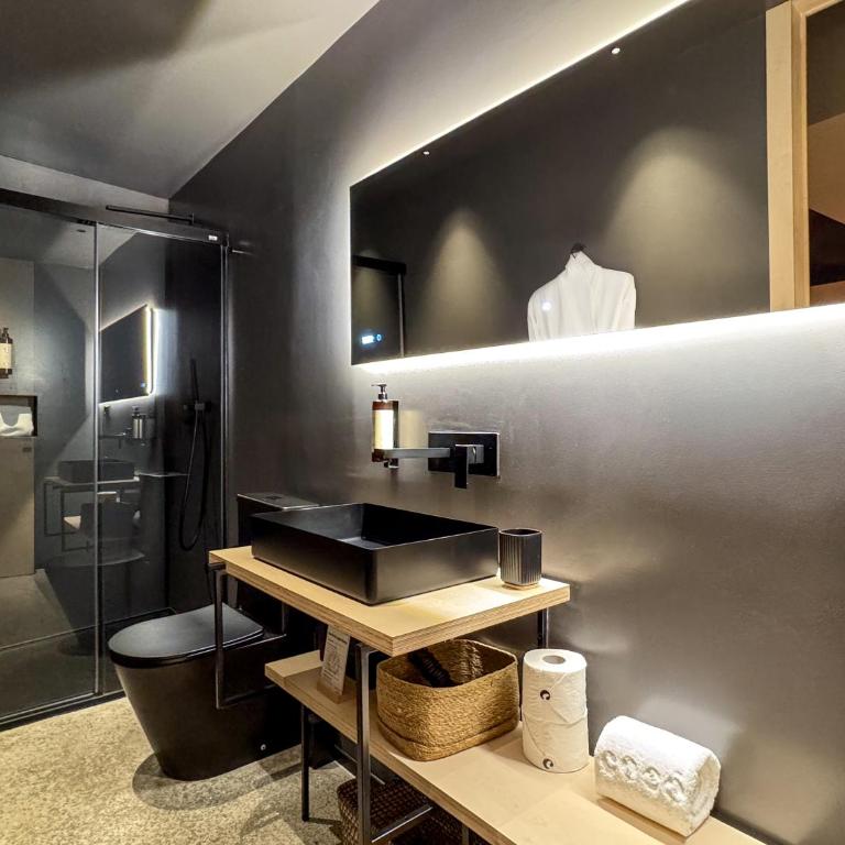Coeo Despertar Signature Apartments - Exclusive One Bedroom Suite with Experience Bath - 5