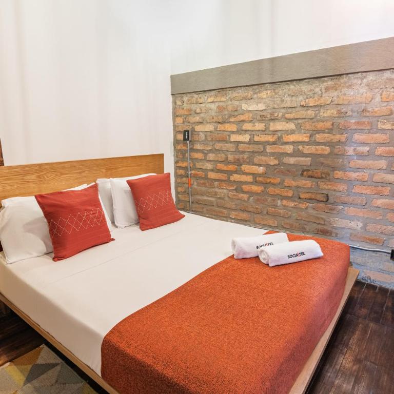 Delgadillo Hotel by Socialtel - Small Room Shared Bathroom - 3
