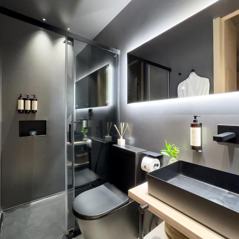 Coeo Despertar Signature Apartments - Loft with Pull Down Bed & Experience Bath - 7