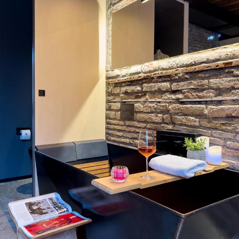 Coeo Despertar Signature Apartments - Exclusive One Bedroom Suite with Experience Bath - 7