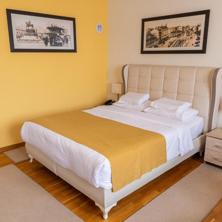 Garni Hotel Nevski - Large Family Suite - 15