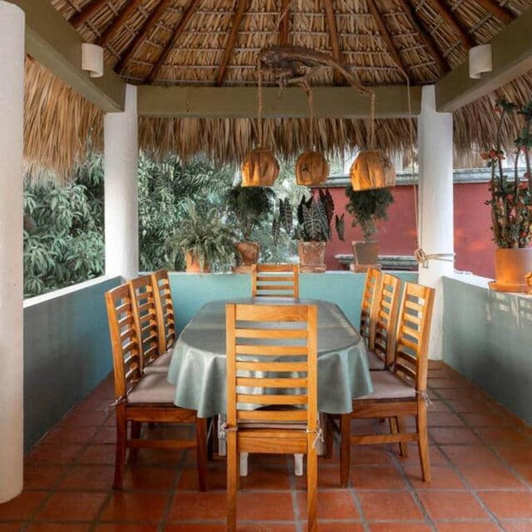 Hidden Gem! Charming 2 Bedroom Vacation Home! - Casa de 2 dormitorios - 15