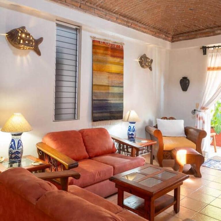 Hidden Gem! Charming 2 Bedroom Vacation Home! - Casa de 2 dormitorios - 19