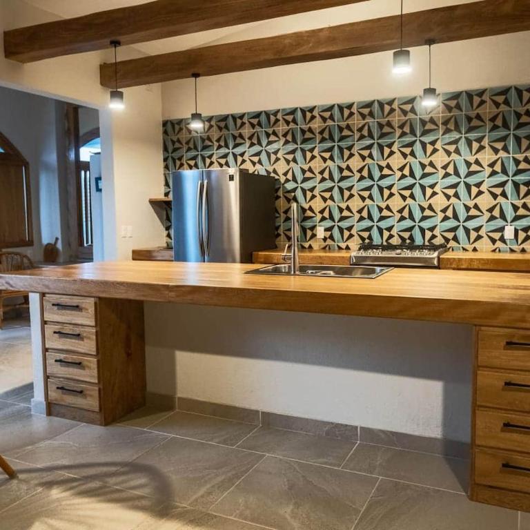 Casa Rita! Relaxing two bedroom getaway! - Casa de 2 dormitorios - 12