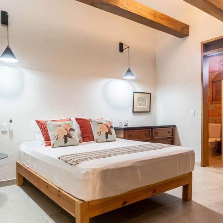 Casa Rita! Relaxing two bedroom getaway! - Casa de 2 dormitorios - 18