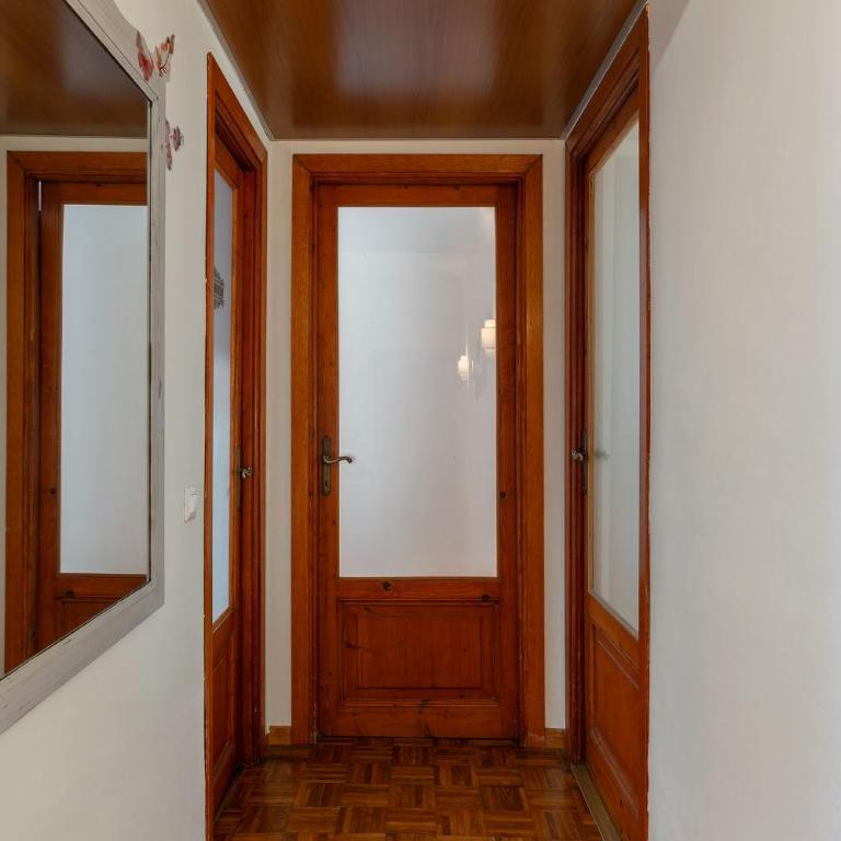 GuestHost - Cozy Apartment Re di Roma Metro Area - Appartamento Deluxe con 2 Camere da Letto - 24