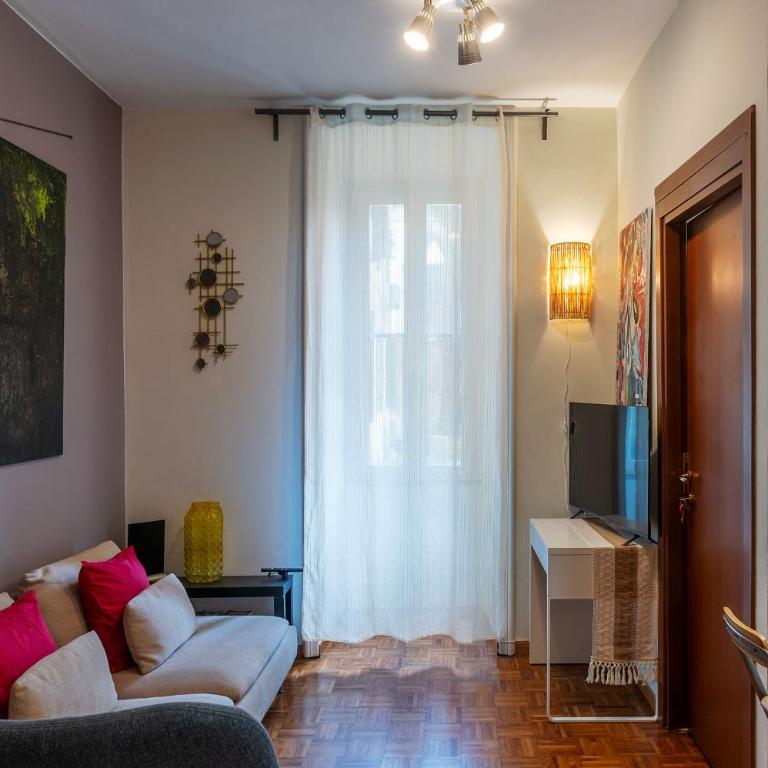 GuestHost - Cozy Apartment Re di Roma Metro Area - Appartamento Deluxe con 2 Camere da Letto - 1