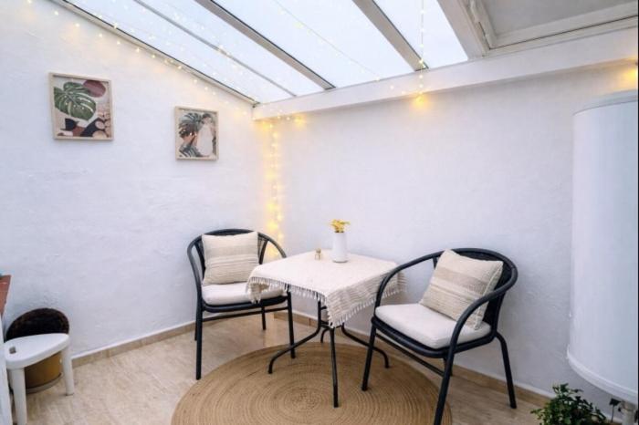 Amplio piso con terraza cerca de la playa - Apartamento de 2 dormitorios - 17