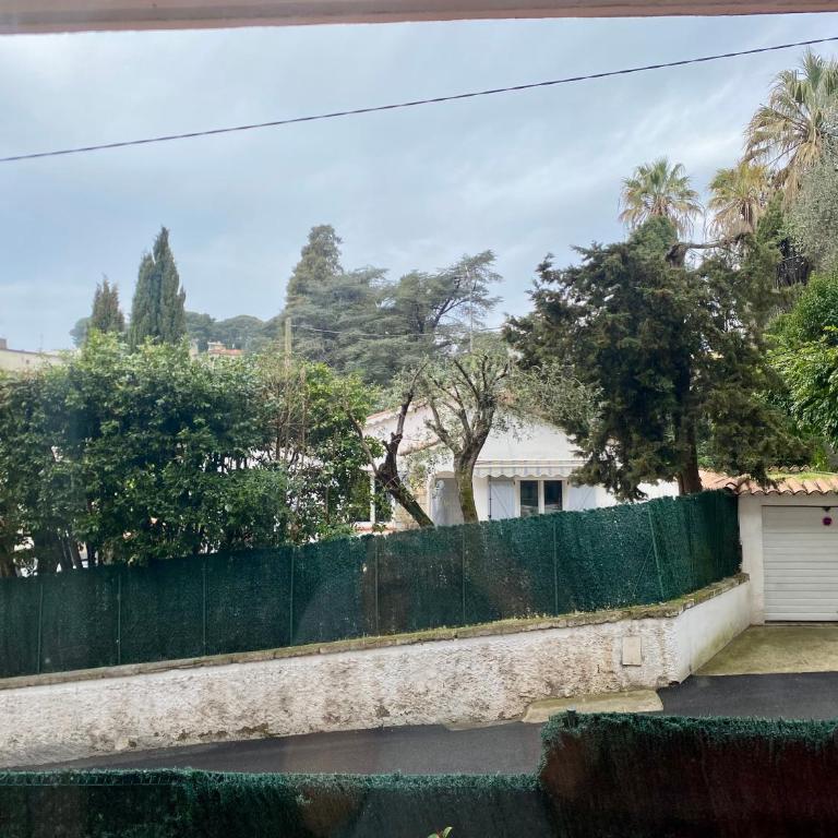 Appart pour 4 pers près de Cannes proche commerces wifi rapide - Room #1184230801 - 9