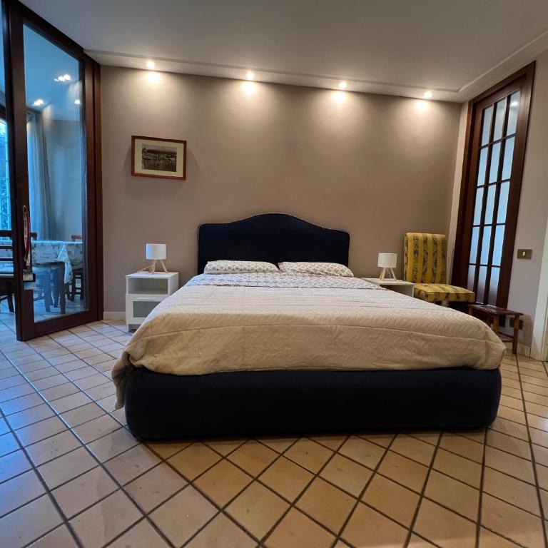 The garden on the sea - One-Bedroom Apartment with Garden - 9