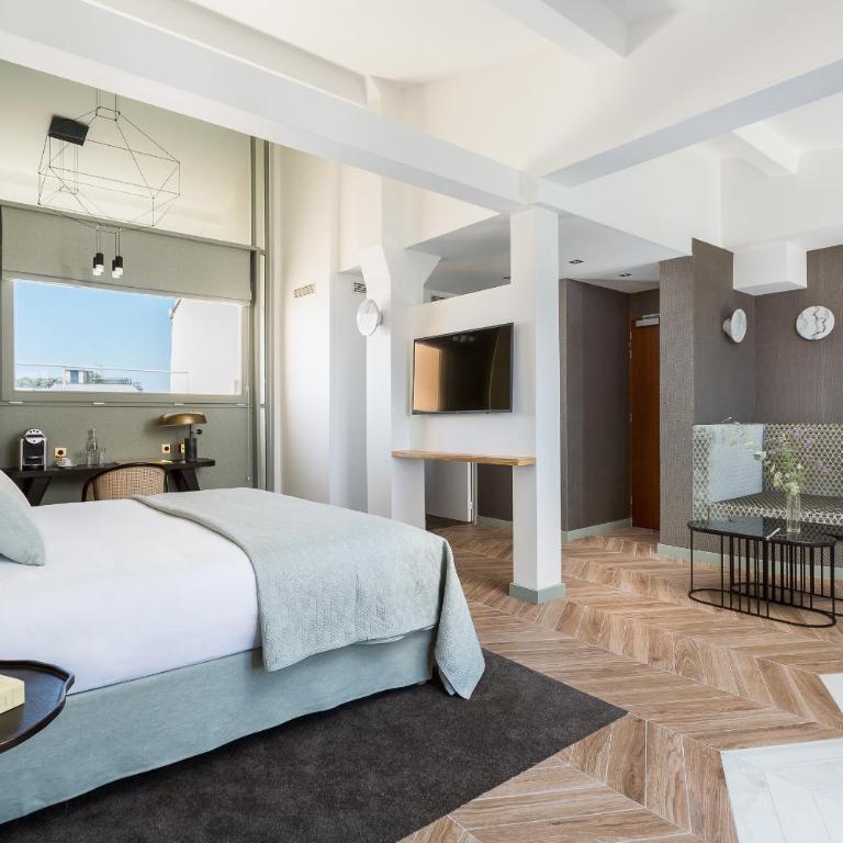 Hôtel Atala Champs Elysees - Couture Suite - Eiffel Tower and Montmartre View - 3