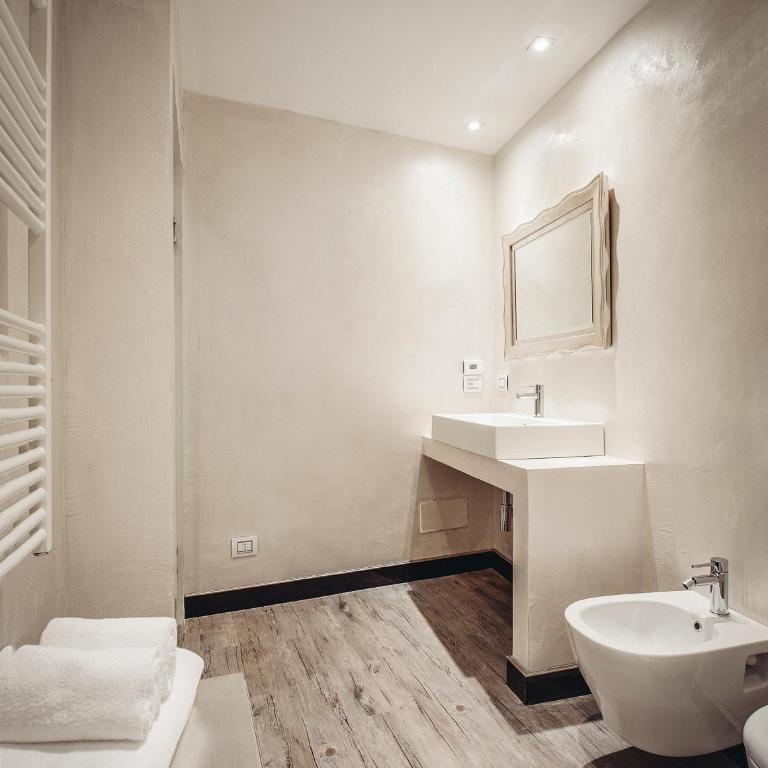 Arena Easy Suites Guesthouse - Camera Tripla Deluxe - 5