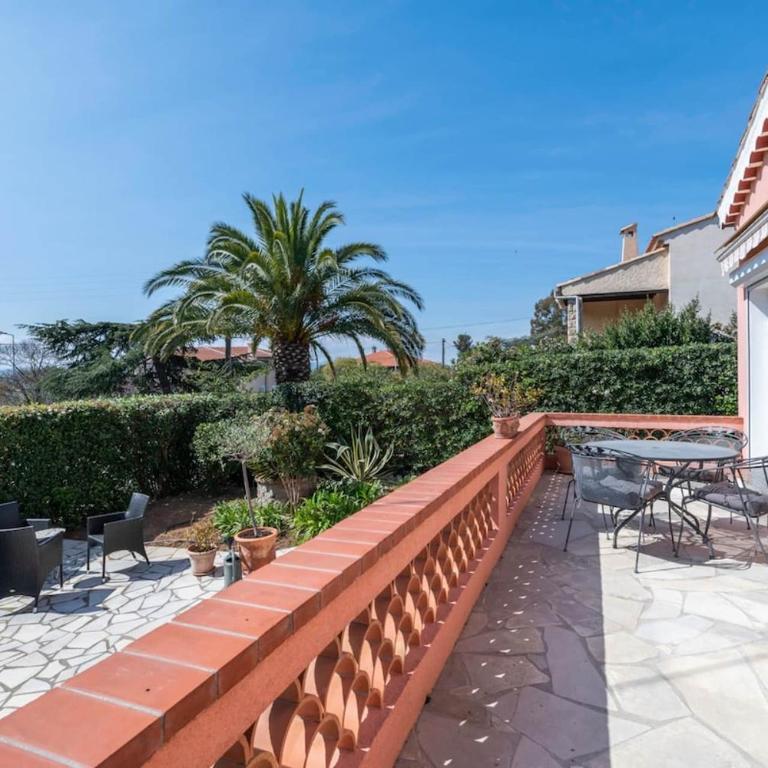 Villa with Pool and barbecue in the city center - Villa - 32