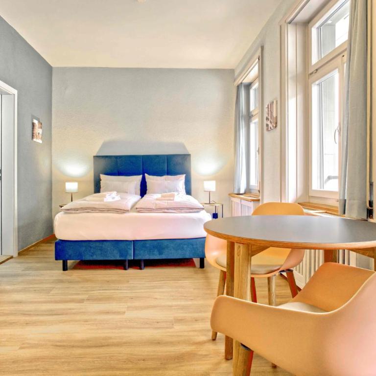 BANK House Studio M 302 - GRIWA RENT - Studio Apartment with One Double Bed - 1