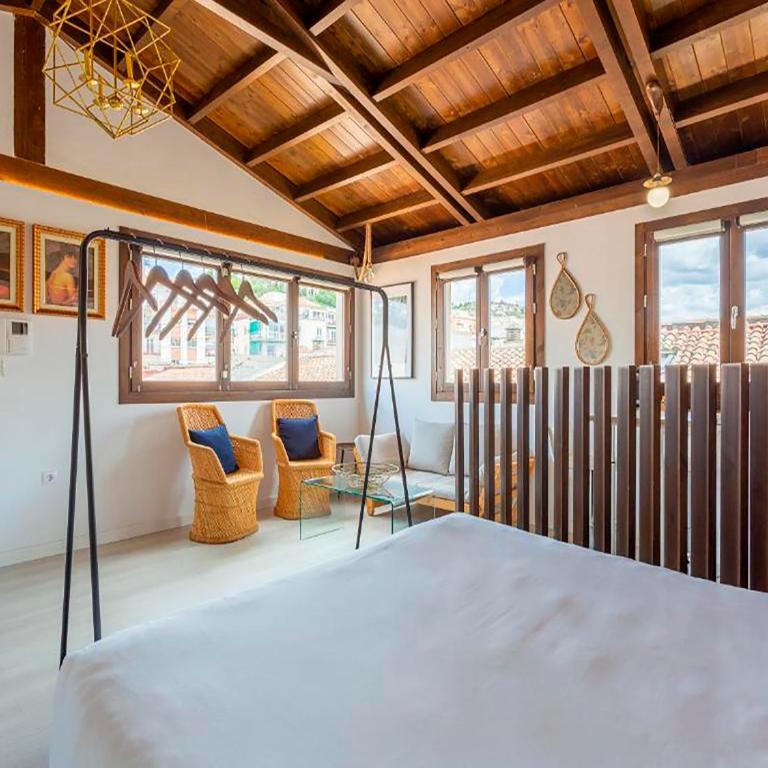 Estudio Real Suites 3000 - Studio with Terrace - 4