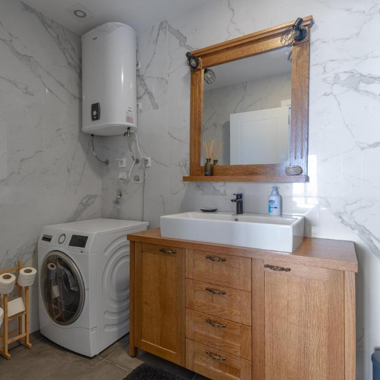 Majestic Tre Group Apartment - Apartman sa 2 Spavaće Sobe - 4