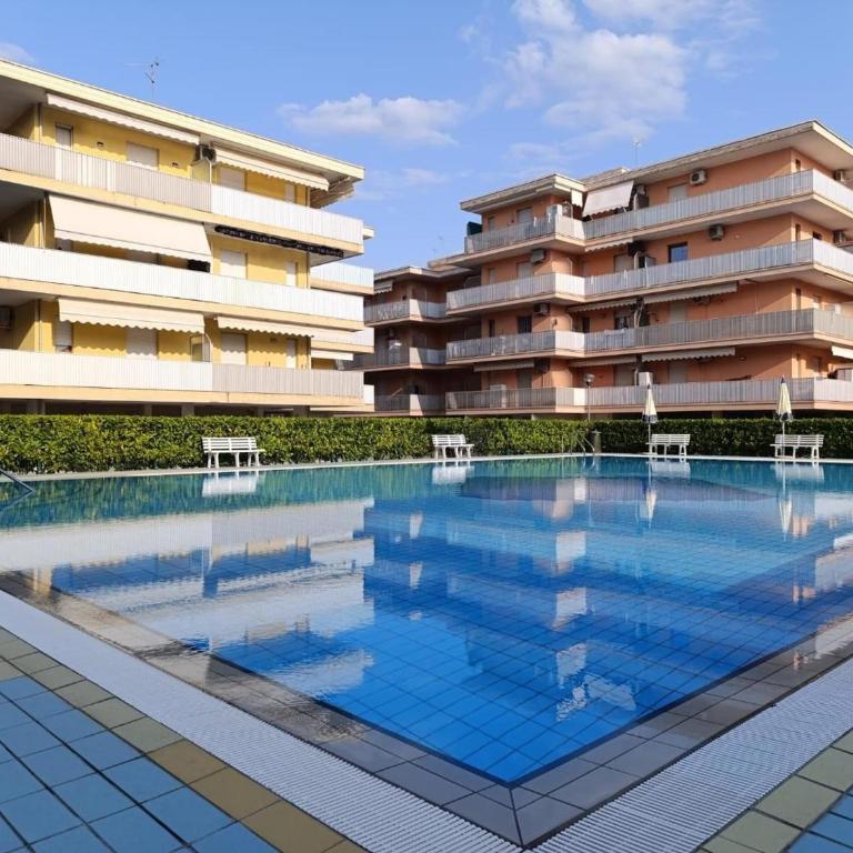 Apartment with Pool in Bibione 54388 - Appartamento - 1