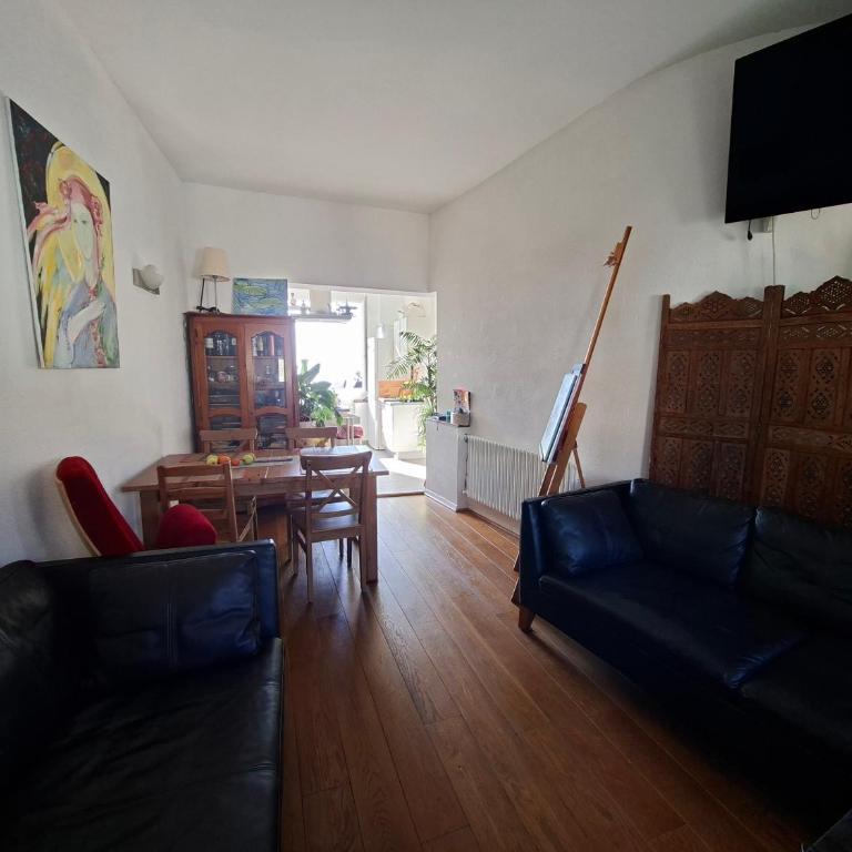 Inspiration room, lake, mountains, balcony in Montreux city center - Doppelzimmer mit Seeblick - 26