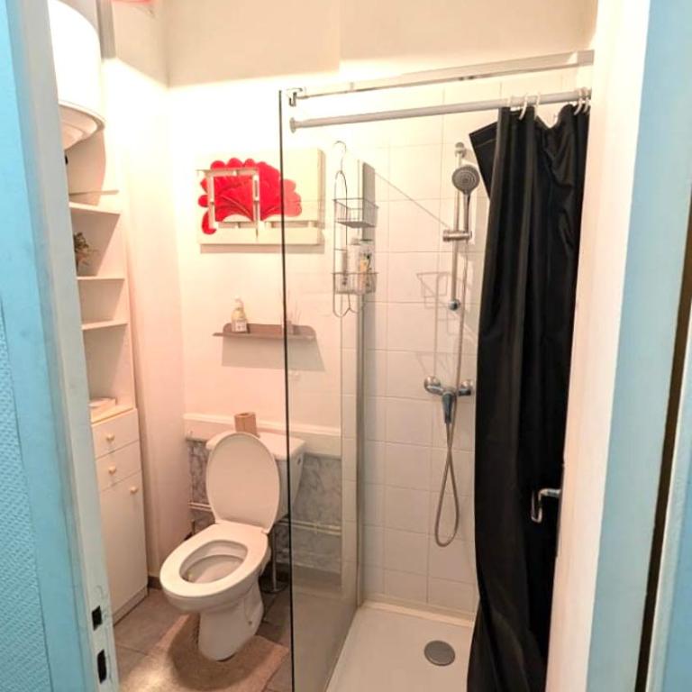 Super cozy apartment avec stationnement gratuit - Appartement 1 Chambre - 8