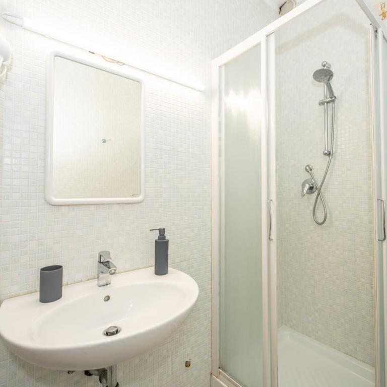 Gloria Holiday Apartment con spiaggia privata - Appartamento con 2 Camere da Letto - 11