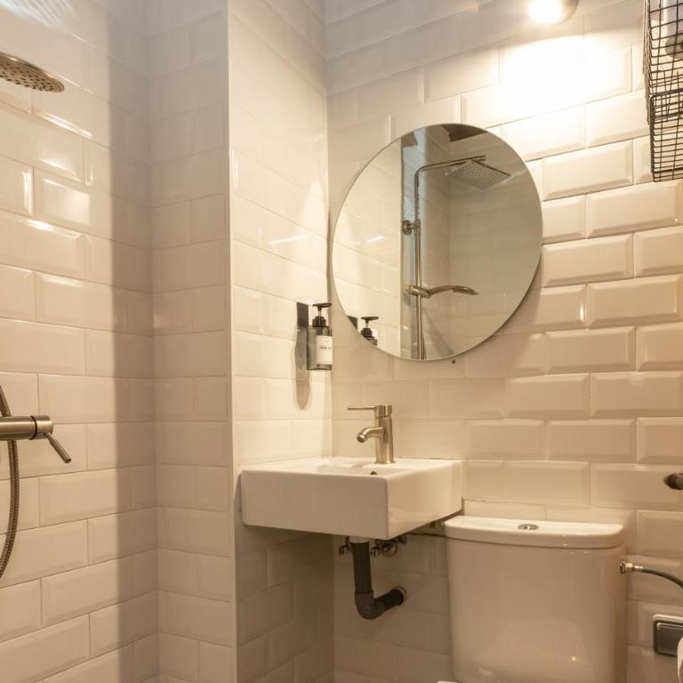Home4u SUITES DREAMS - One-Bedroom Apartment - 17