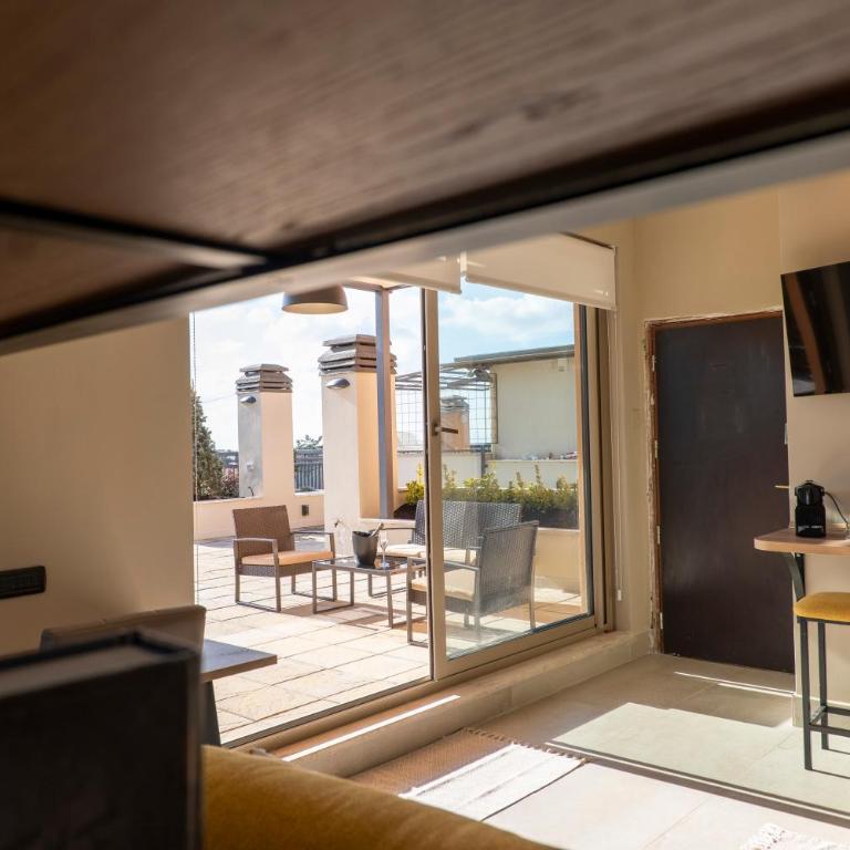 Domus Aurelia Luxury - Appartamento con 2 Camere da Letto, Balcone e Terrazza - 8