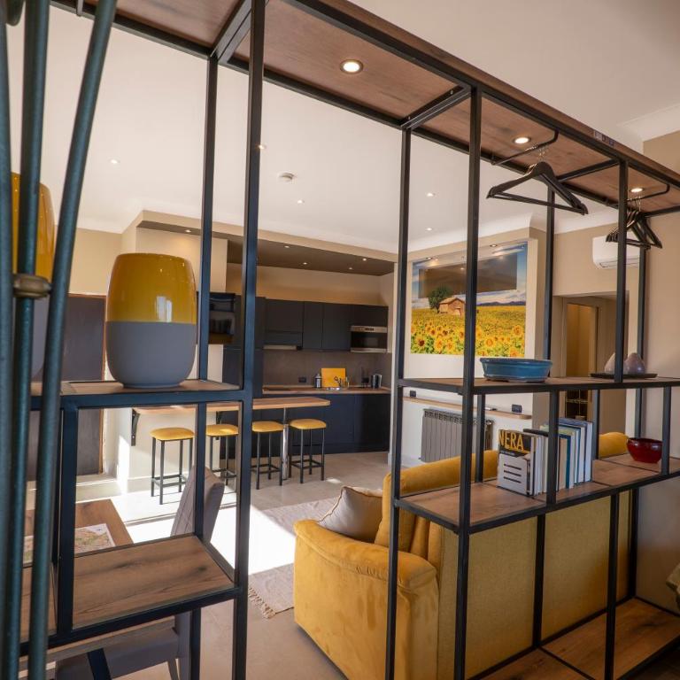 Domus Aurelia Luxury - Appartamento con 2 Camere da Letto, Balcone e Terrazza - 11