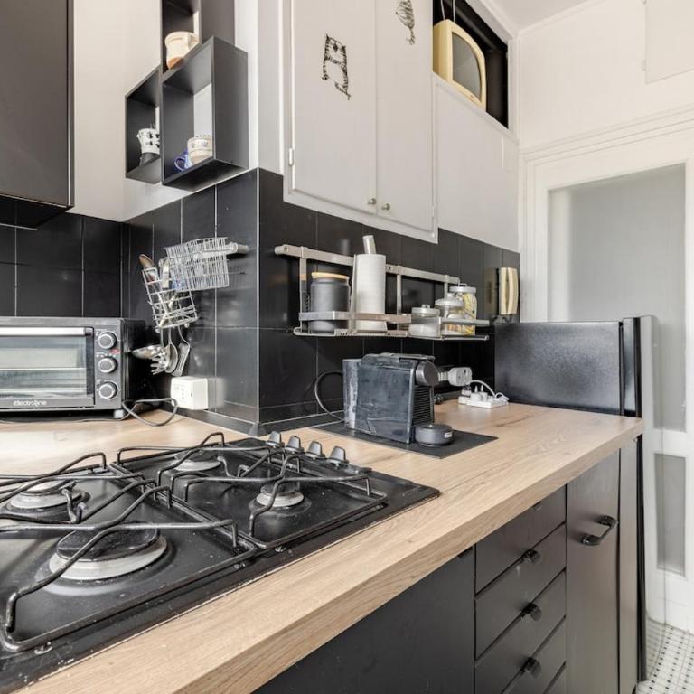 Modern Apartment with St Peter s Dome View - Appartamento con 2 Camere da Letto - 9