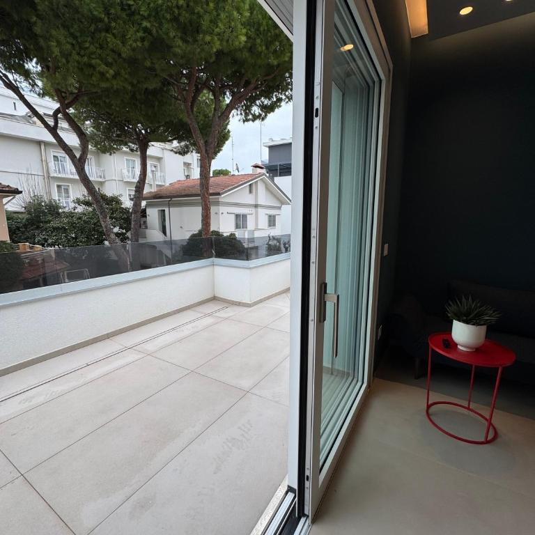Appartamenti Sirena Design Riccione - Apartment mit 2 Schlafzimmern mit Balkon und Terrasse - 15