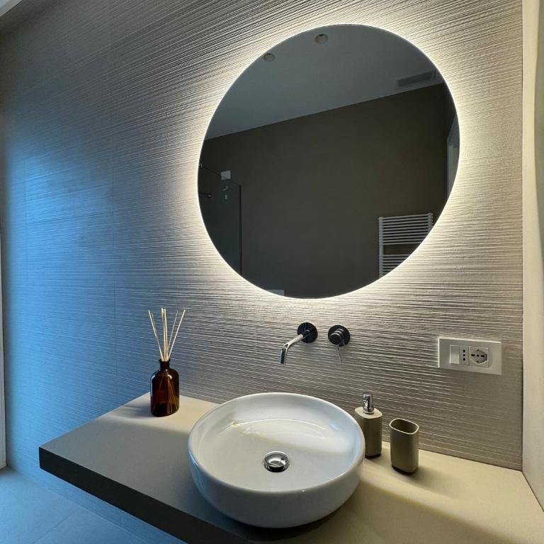 Appartamenti Sirena Design Riccione - Apartment mit 2 Schlafzimmern mit Balkon und Terrasse - 10