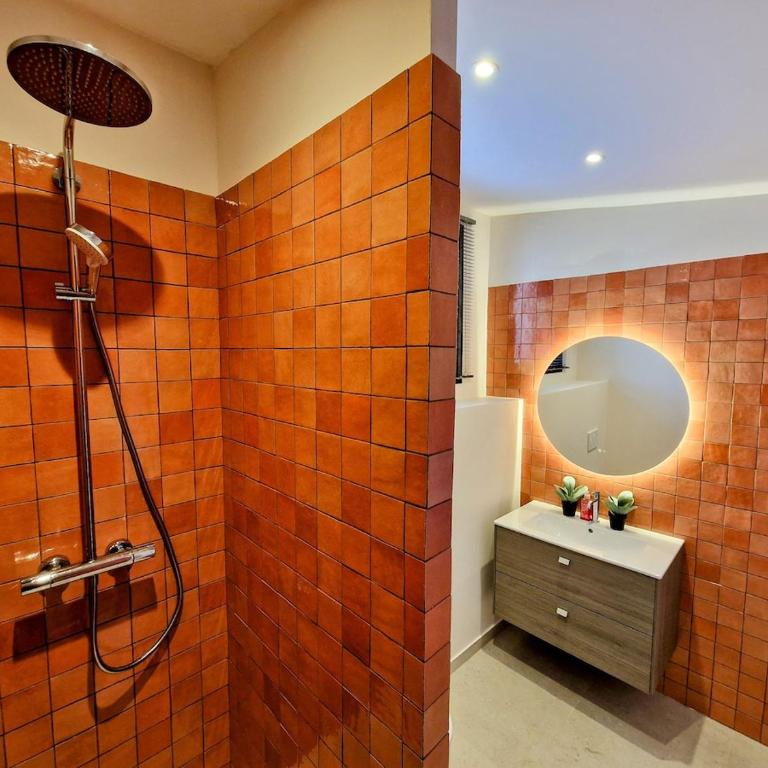Villa Miougrano, Vue Exceptionnelle, Standing, Piscine, Climatisation - Villa - 23