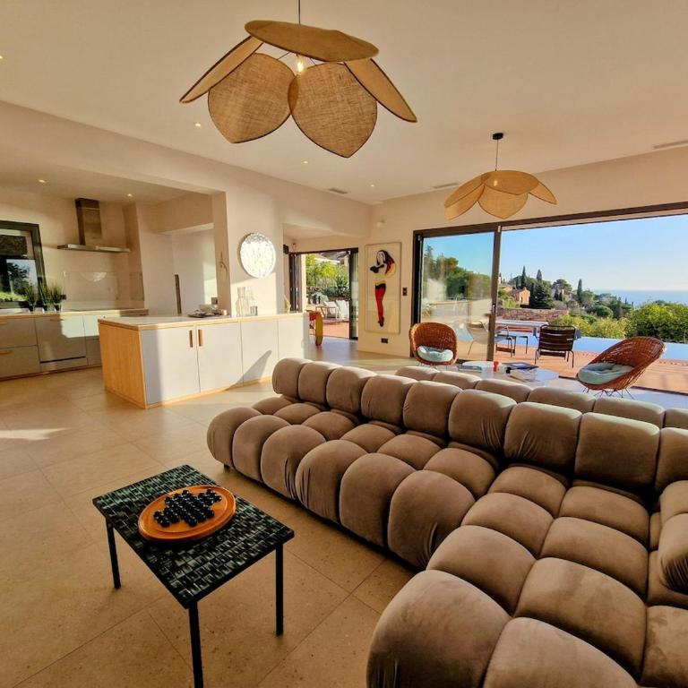 Villa Miougrano, Vue Exceptionnelle, Standing, Piscine, Climatisation - Villa - 17